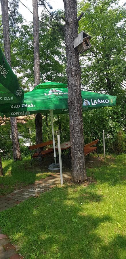 Restoran&Motel And Apartmants Lovacka Prica Tesanj Bagian luar foto