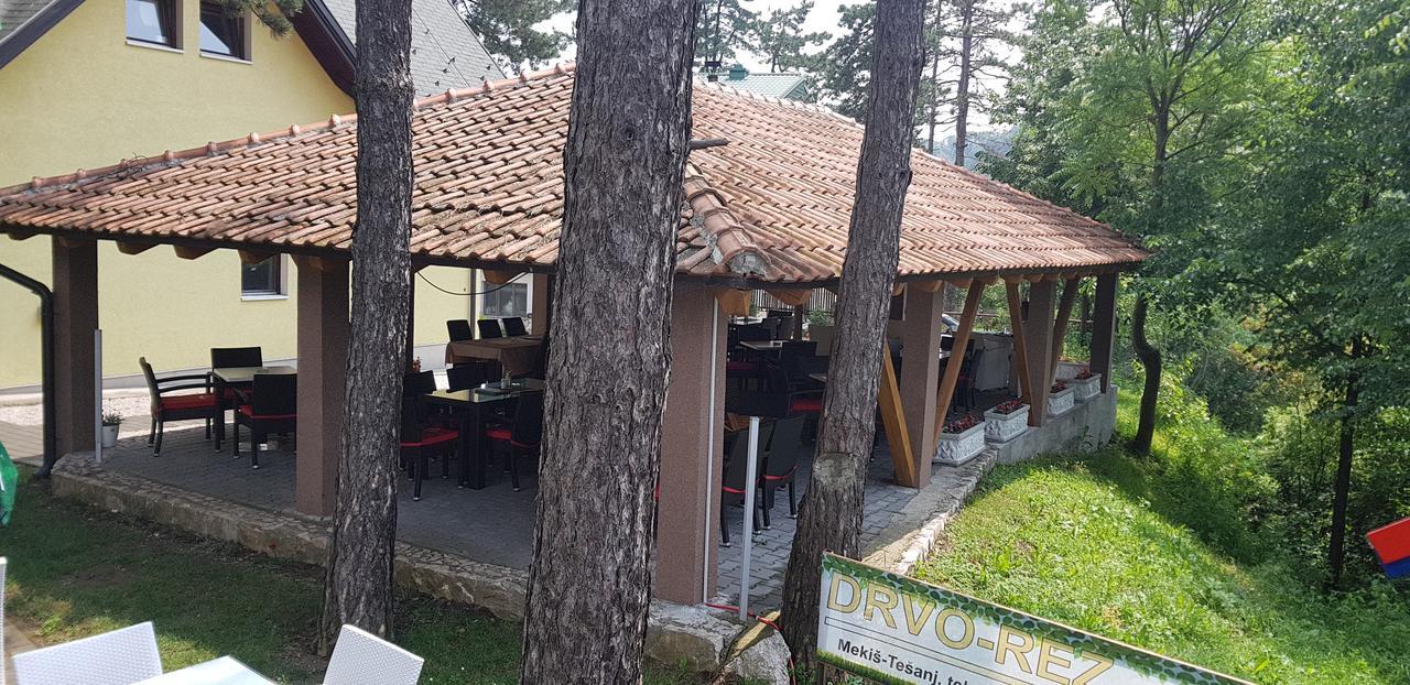 Restoran&Motel And Apartmants Lovacka Prica Tesanj Bagian luar foto