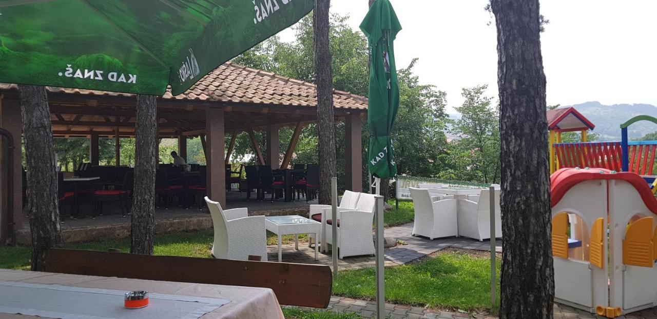 Restoran&Motel And Apartmants Lovacka Prica Tesanj Bagian luar foto